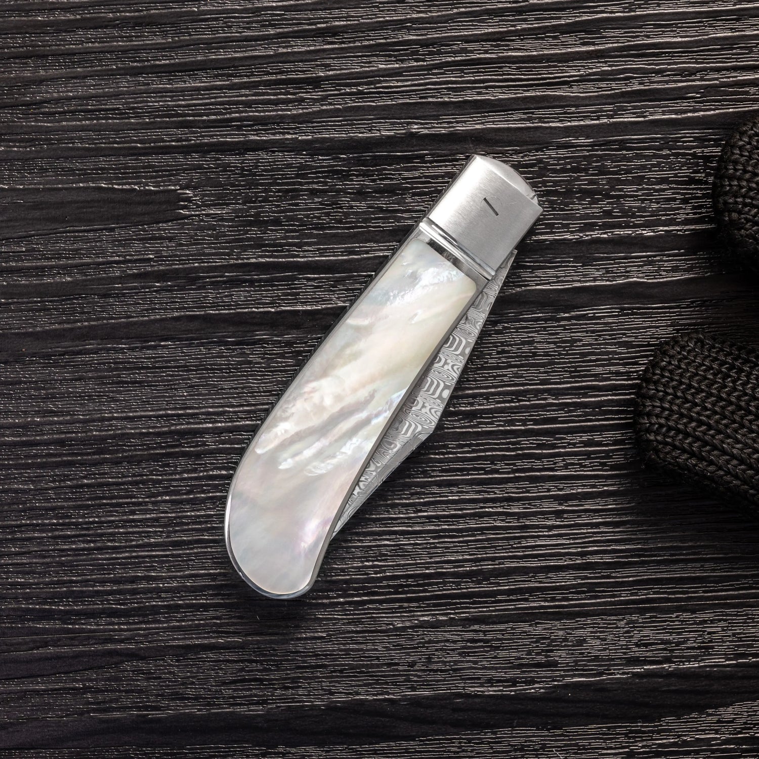 Kniclad outdoor knife  The shell handle 60±2 HRC Luxury box