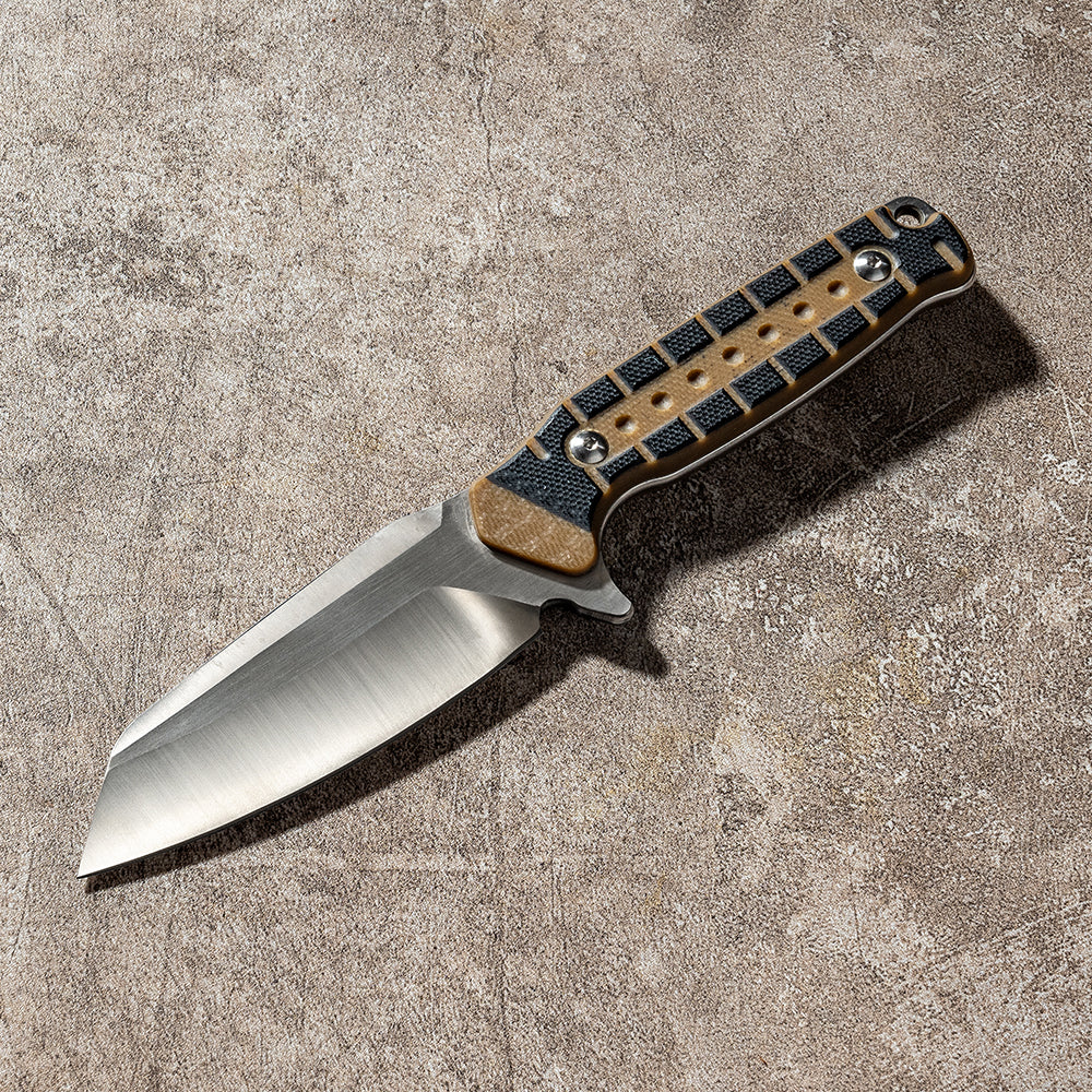 kniclad knife outdoor display