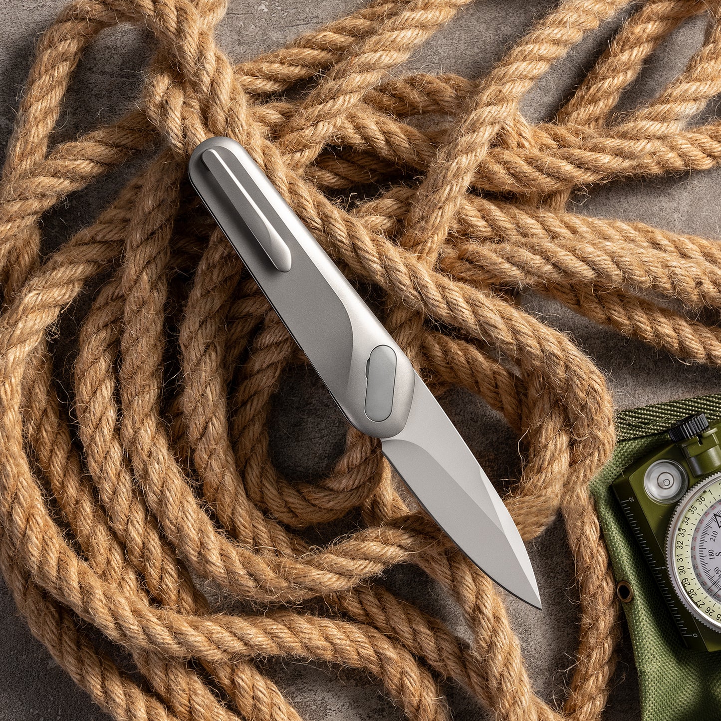 KniClad Pocket Knife with 3.0" M390 Steel Blade and Titanium Alloy Handle Liner Lock, Silver Gray-CNJRVCT-15CL