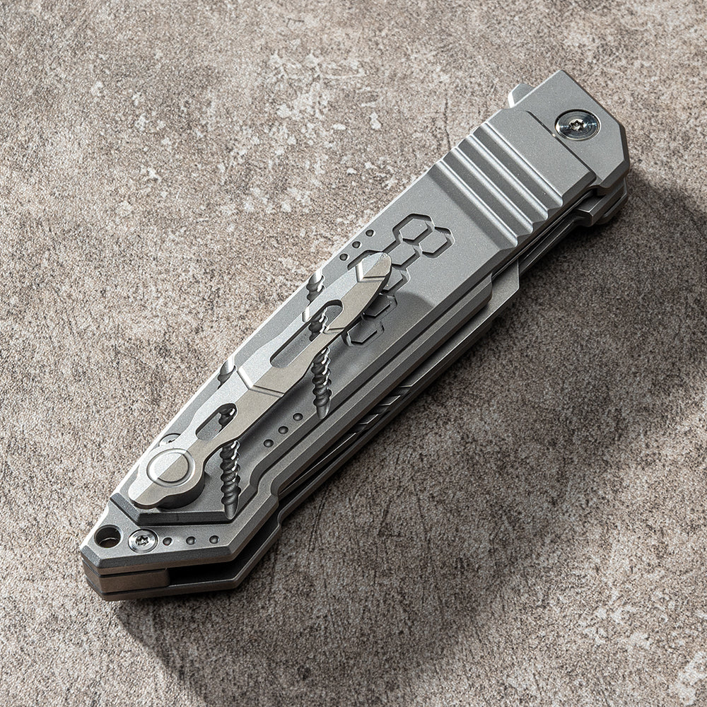 Titanium-plated Outdoor Knife: Your Great Outdoor Companion