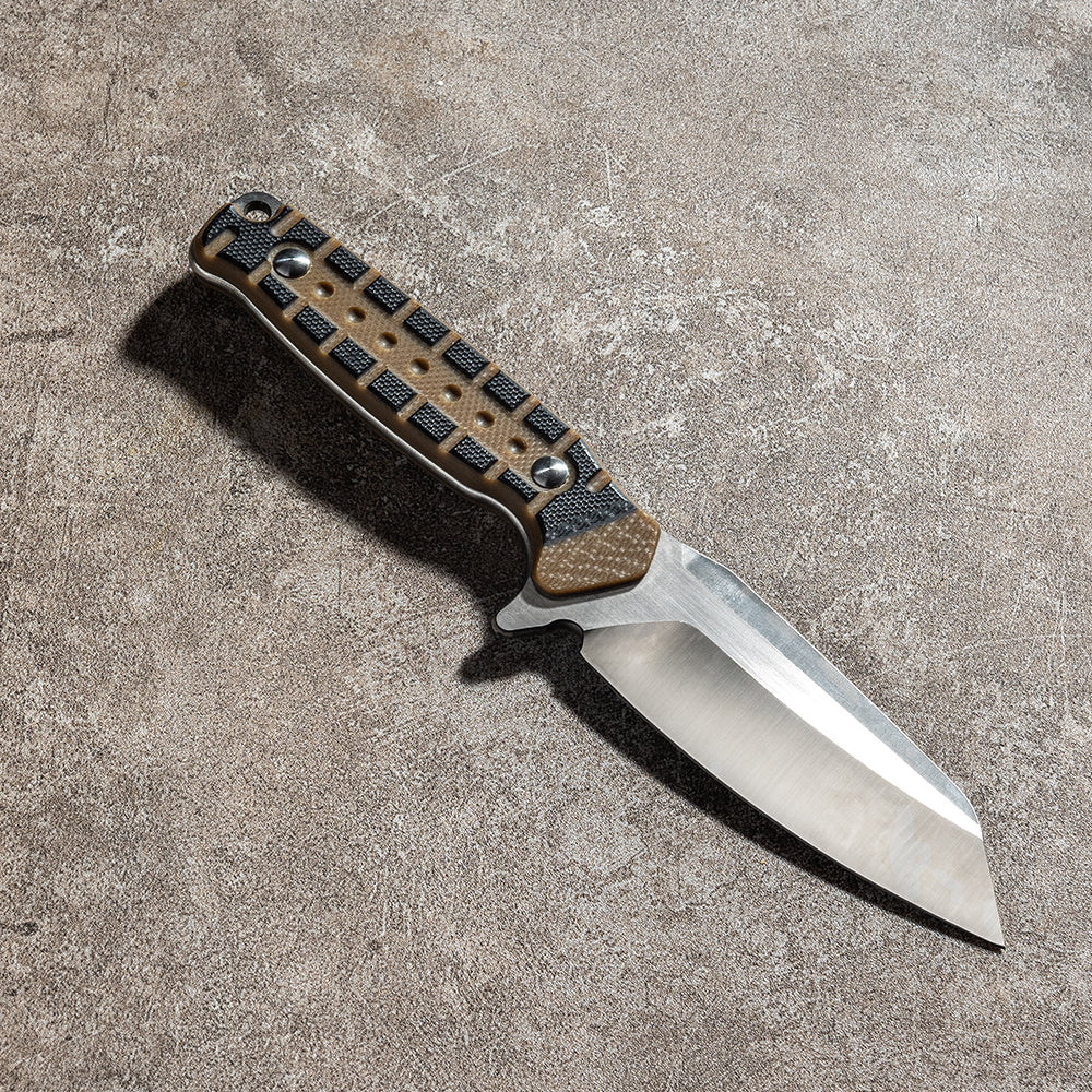 kniclad knife outdoor display